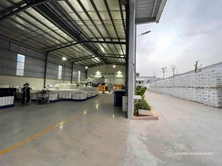 Bán kho, nhà xưởng: Nhà xưởng đẹp 2400m2 tại khu công nghiệp Bình Xuyên 1, Vĩnh