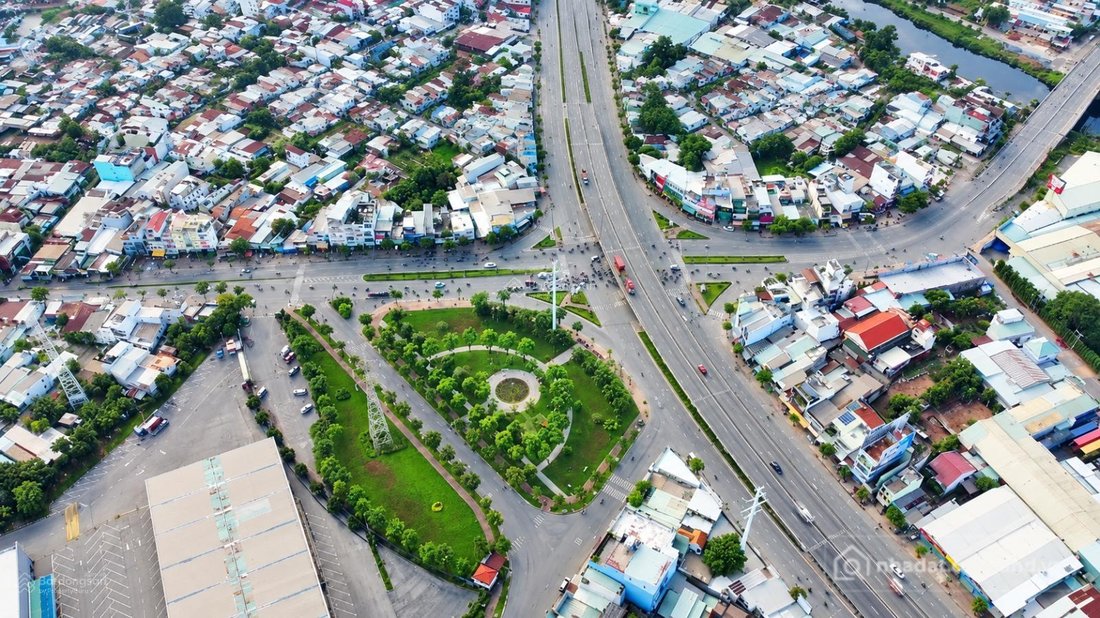Bán kho, nhà xưởng: Bán kho mặt tiền Lê Văn Khương, gần ngã tư Trịnh Thị Dối 12x