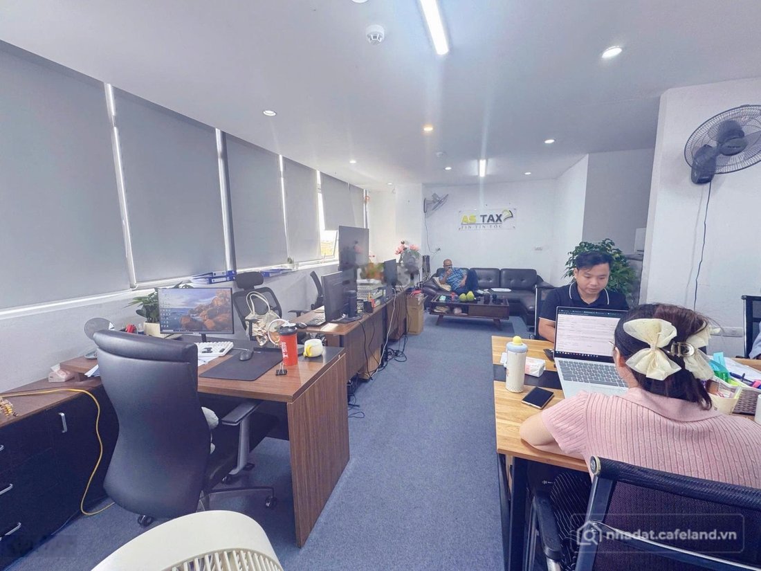 Văn phòng: Chính chủ cho thuê văn phòng 60m2 Đức Diễn - Cầu Diễn