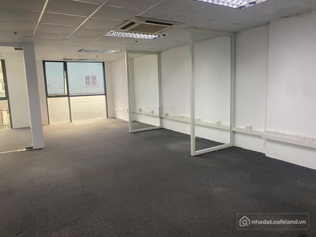 Văn phòng: Cho thuê văn phòng tại Chùa Bộc diện tích 50m2 giá 17 triệu vị trí đẹ
