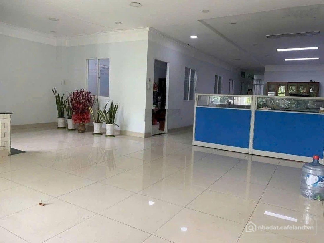 Nhà riêng: Nhà cho thuê MT đường B2. P. Tây thạnh, DT: 8x25m đúc 2 lầu sân thượn