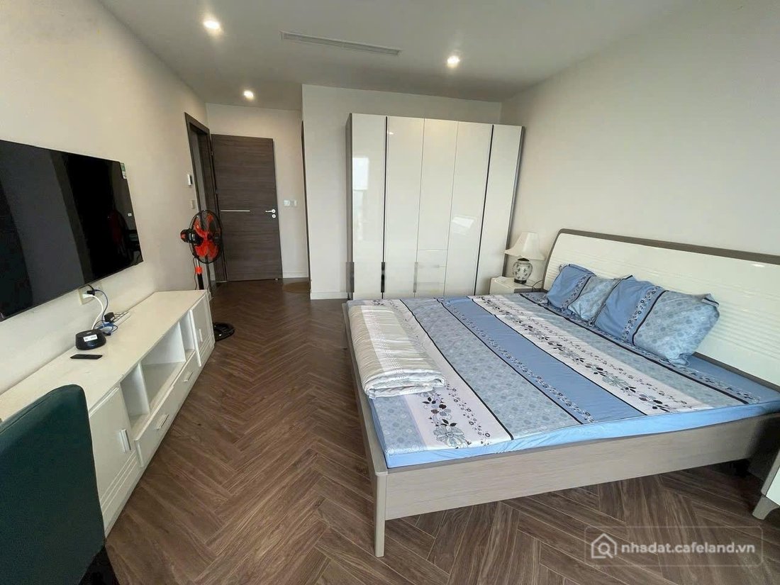 Căn hộ chung cư: Căn hộ có sân vườn 40m2. Noble Crystal Riverside siêu hiếm. 4PN