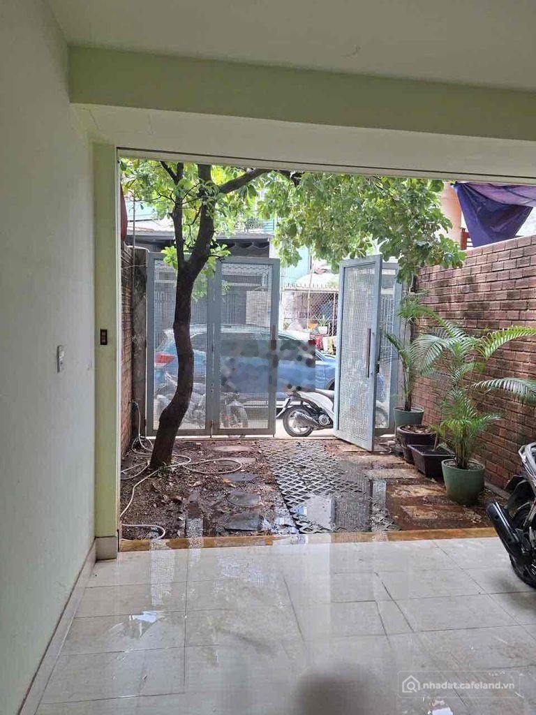 Nhà riêng: Ngay cc sunview gò dưa tam bình ô tô đậu trước nhà 2pn 2wc full nt