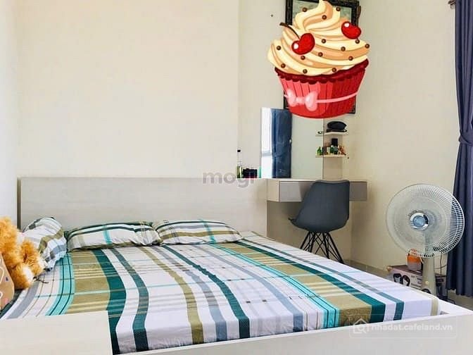 Căn hộ chung cư: Chung cư Phú Thạnh, Nguyễn Sơn, TP: 70m2, 2p ngủ, 8tr, nội thất