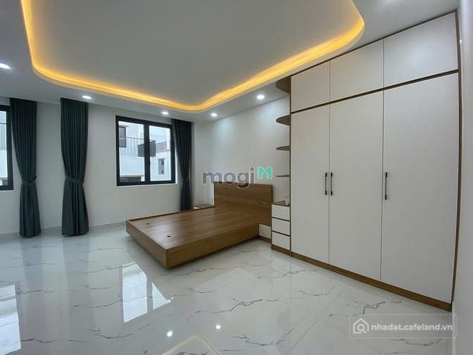 Nhà hàng - Khách sạn: Cho thuê nhanh phòng tầng 3, thang máy căn Shophouse T&T C