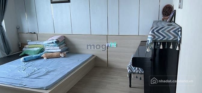Căn hộ chung cư: Cho thuê căn hộ góc 2MT, 3PN, full NT, DTSD 120m2, view Sala, g