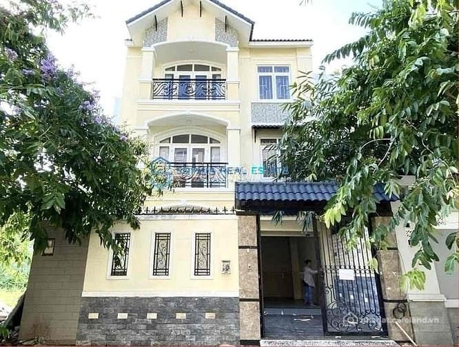 Biệt thự: Villa Trần Não - Gara 3 lầu 5 phòng nhà trống dễ bố trí set up
