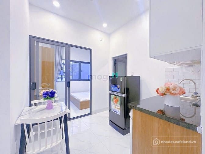 Nhà hàng - Khách sạn: Cho Thuê Căn Hộ cửa sổ tách bếp tại đường bình lợi Cách V