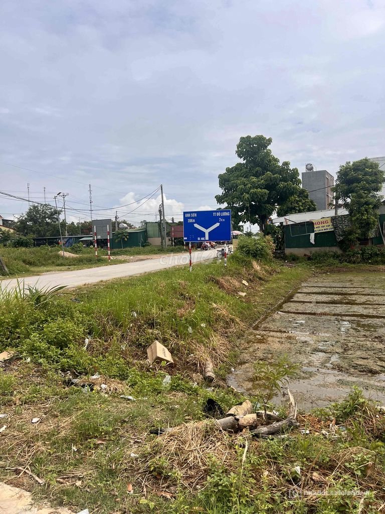 Văn phòng: CC cho thuê MB S:162m2, đối diện chợ Hàng Phượng tiện KD, BB giá rẻ