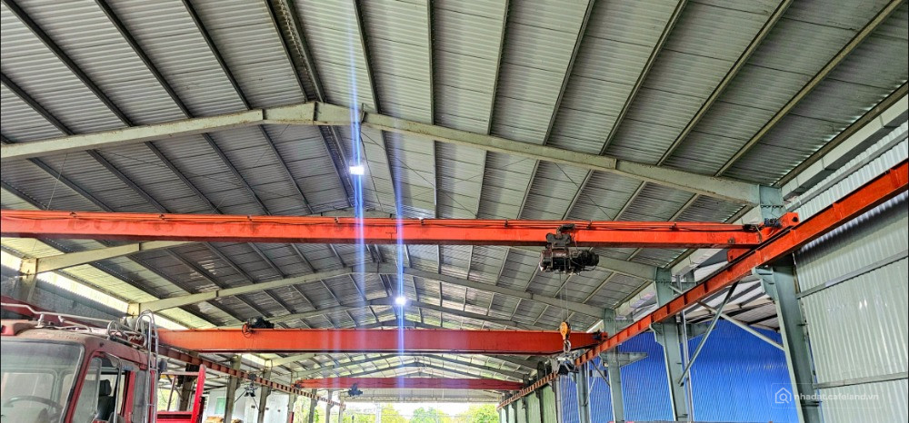 CHÍNH CHỦ BÁN: Nhà xưởng lớn 5000m2 Văn Phòng đất lớn 3 mặt tiền vị trí đắc địa.