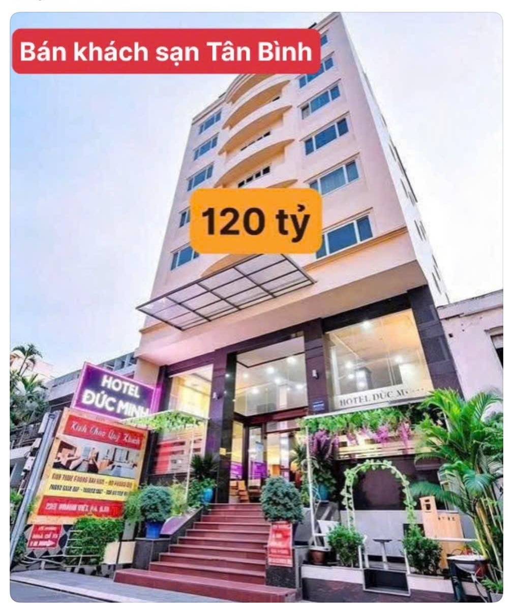 Chuyển nhượng khách sạn hẻm xe hơi đường Hoàng Việt, Tân Bình