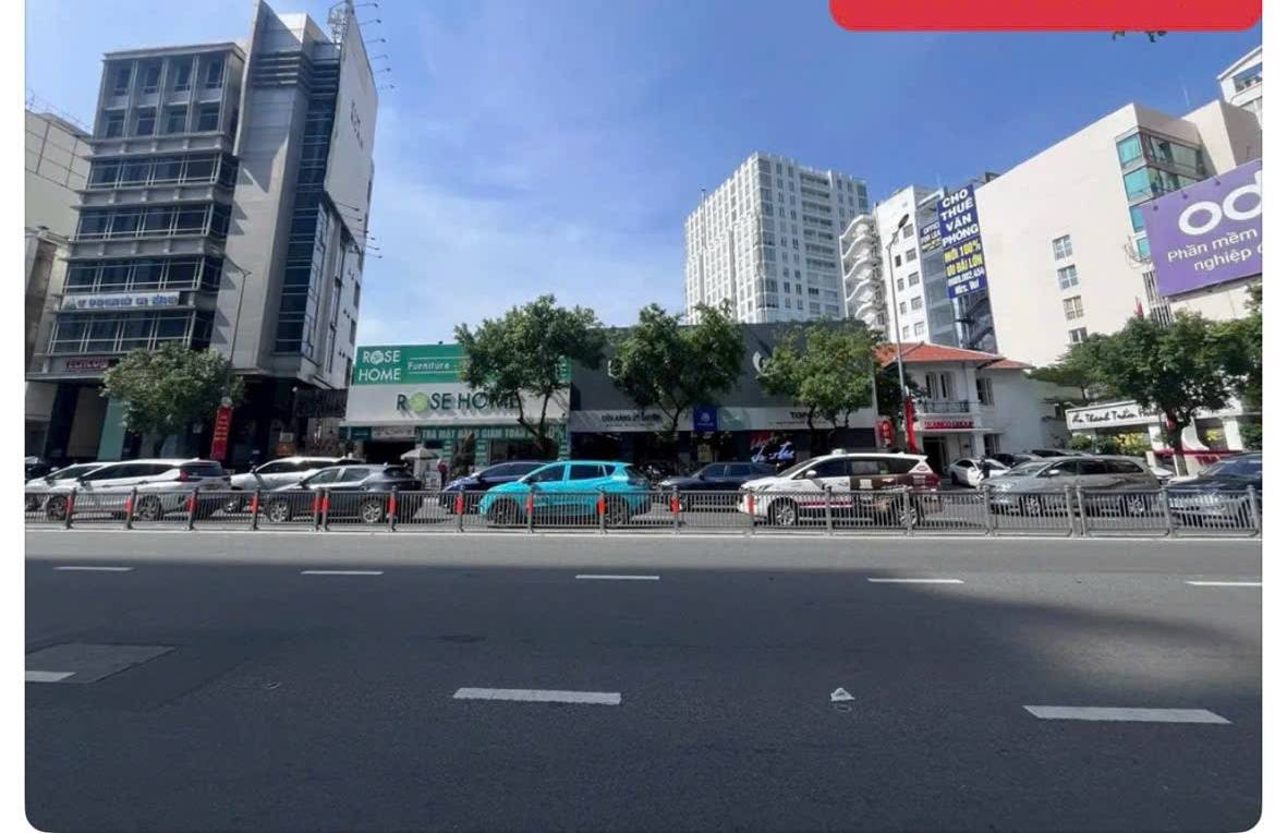 Chuyển nhượng nhà mặt tiền đường Trần Hưng Đạo, Quận 5