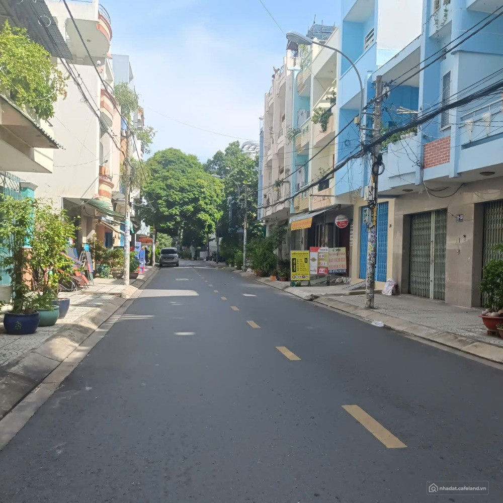 Bán nhà mặt tiền quận 6,ngay chợ An Dương Vương - sổ hồng riêng - 80m² - 4 tầng