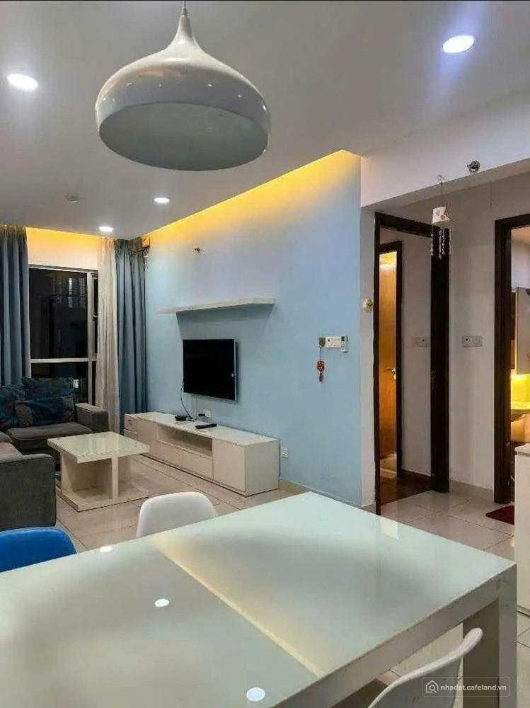 Cho thuê 2pn, 68m2 khu ruby nội thất full, giá 11tr, celadon city gần sân bay