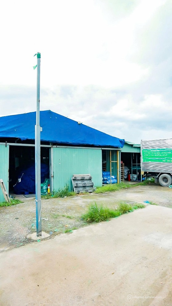BÁN ĐẤT 1.000M² CÓ SẴN NHÀ XƯỞNG ĐƯỜNG NHỊ BÌNH 4, XÃ ĐÔNG THẠNH, HCM – GIÁ 2TỶ