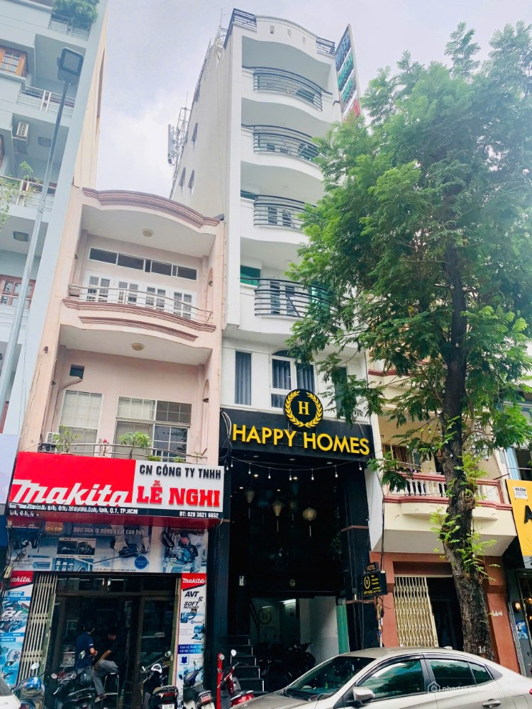 BÁN KHÁCH SẠN MẶT TIỀN PHƯỜNG BẾN THÀNH. DOANH THU 2,4T/N, GIÁ BÁN 60T CÒN TL.