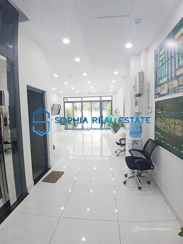 Văn phòng: Văn phòng Trương Văn Bang | 5×20M – 4 TẦNG | 55TR/THÁNG