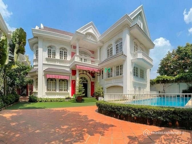 Nhà riêng: Cho thuê Villa Hồ Bơi Mặt Tiền DT 540m2, Thảo Điền, Quận 2