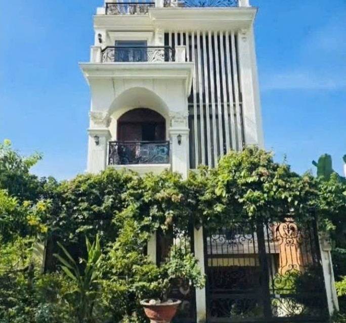 Bán nhà khu dân cư Phú Nhuận Cát Lái 129,5m²