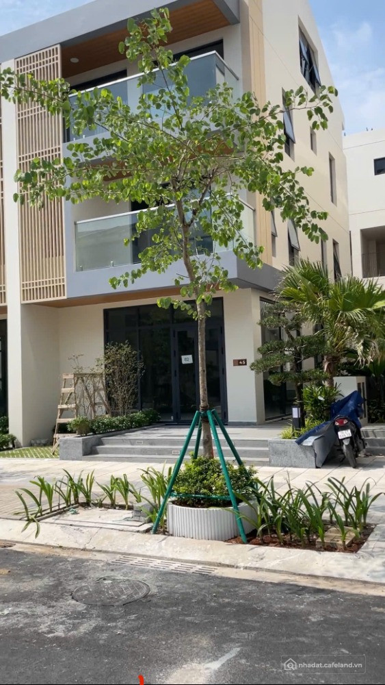 Biệt thự Cao cấp - Essensia ParkWay - Khu bán compound - Giá 32.8 Tỷ