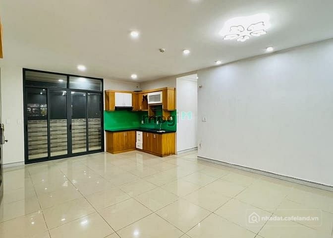 Căn hộ chung cư: Căn góc 81m2 Hoàng Kim 9tr/tháng, ban công thoáng mát, an ninh