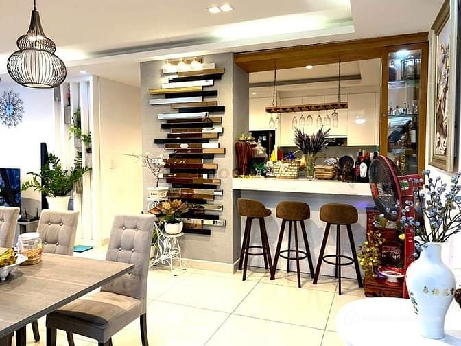 Căn hộ chung cư: Căn Hộ Sky Center Phổ Quang 140m2 3PN 3WC Đầy Đủ Tiện Nghi,Gần