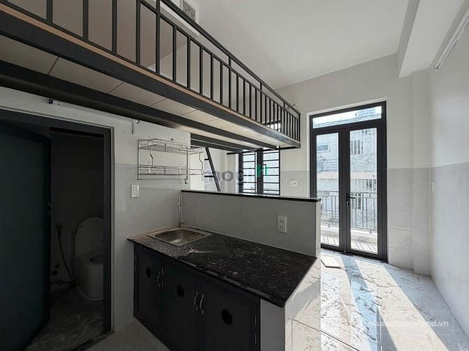 Nhà hàng - Khách sạn: Bóc seal phòng duplex ban công ngay đh VlU_gần Đặng Thuỳ T