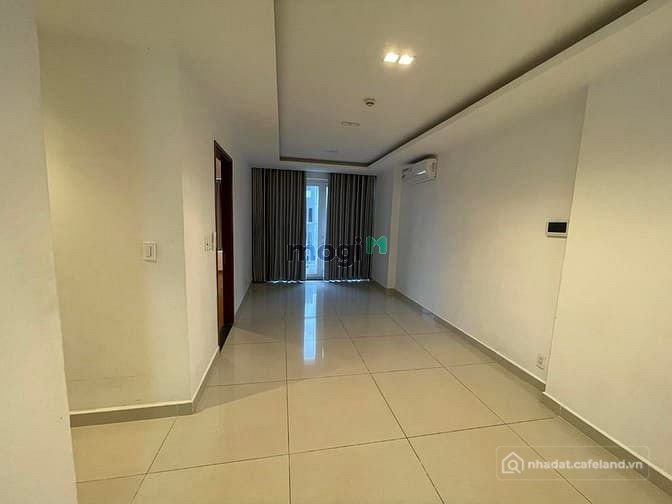 Căn hộ chung cư: Căn Hộ SKY CENTER PHỔ QUANG 75m2 2 Phòng Ngủ - Nội Thất Cơ Bản