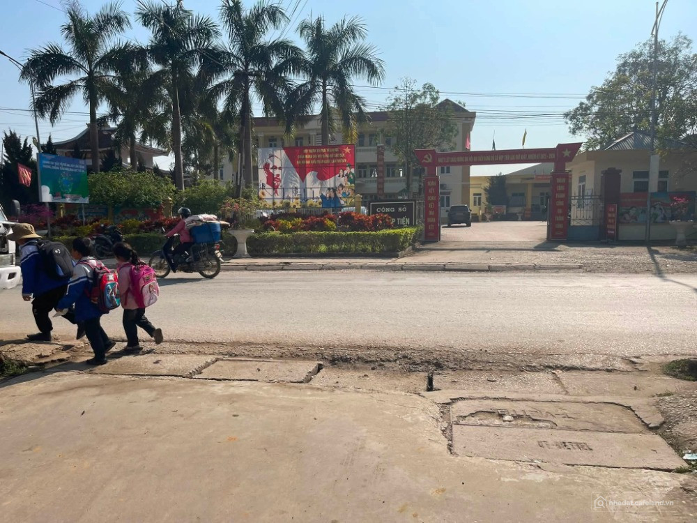 Em Bán 18m mặt Tiền ngay ủy ban trường học giá 1ty180tr Hợp Thành Triệu Sơn Than