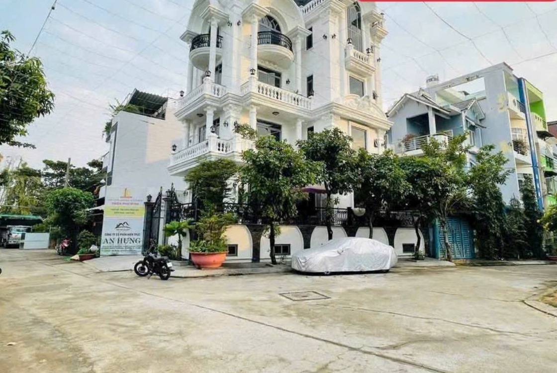 Chuyển nhượng biệt thự góc hai mặt tiền view sông gần Lotte Mart, Quận 7