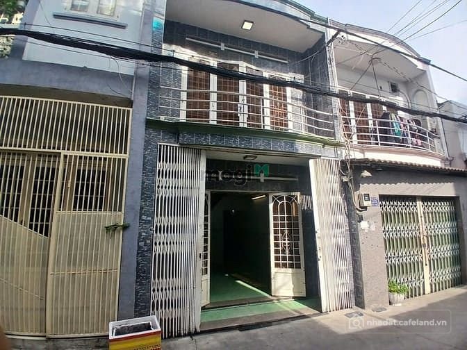 Nhà riêng: Nhà cho thuê giá rẻ chỉ 9 triệu, trung tâm TPHCM 47.2m2, 2 tầng.