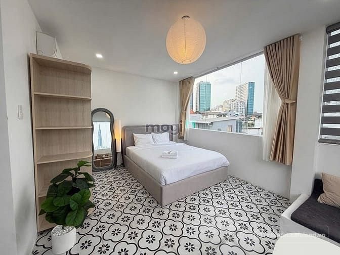 Nhà hàng - Khách sạn: Cho Thuê Căn Hộ Cửa Sổ Lớn View Thành Phố- Nguyễn Cửu Vân