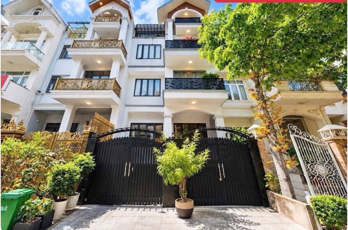 Продаётся дом, 150 м², Quận 7