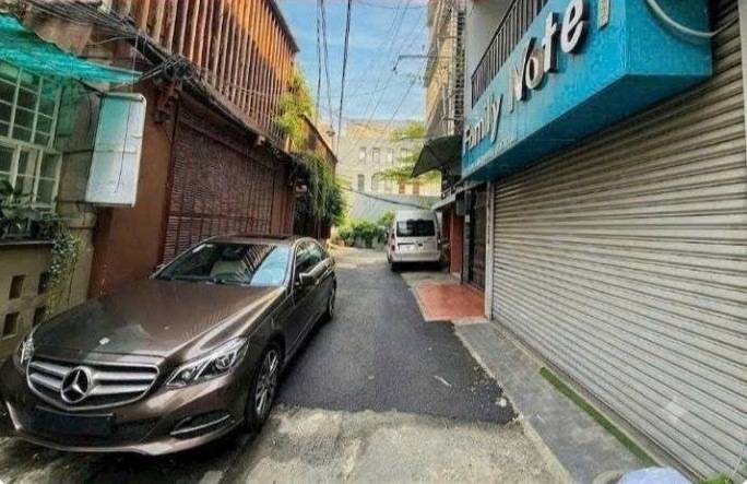 Bán nhà hẻm xe hơi Nguyễn Trãi, Quận 1, 11,8 tỷ