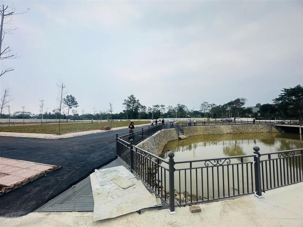 Chính chủ cần bán gấp lô đất nền tại hoà lạc gần khu đhqg và fpt. giá cạnh tranh