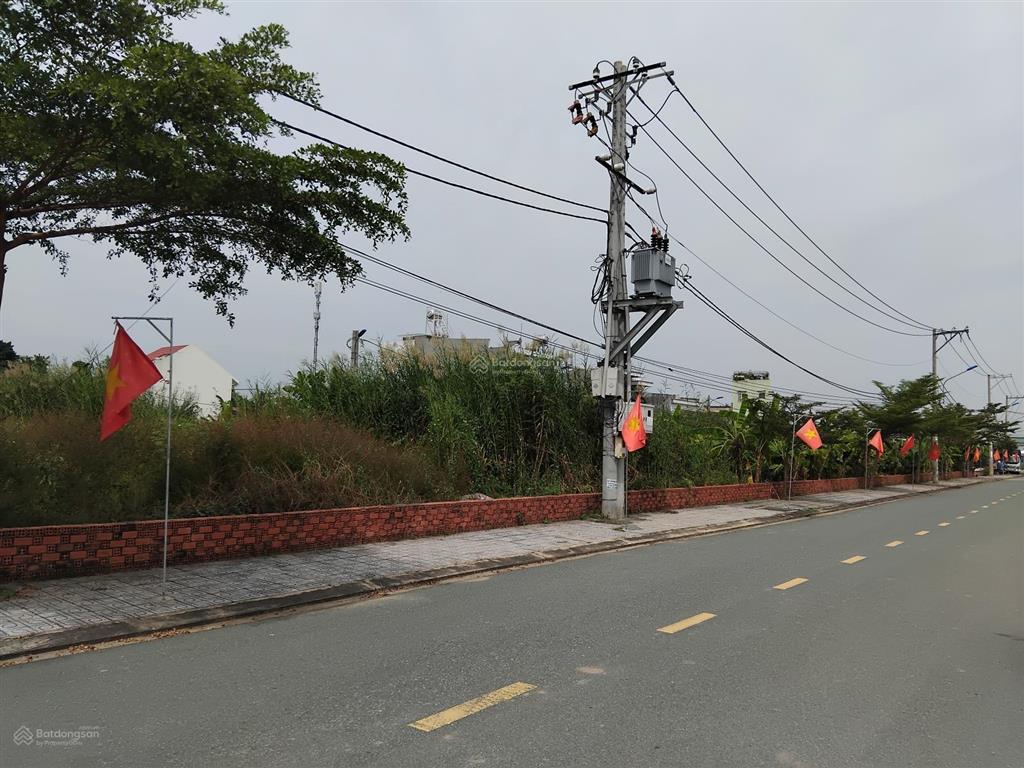 21tr/m2 nhìn không muốn rời, mặt tiền ngã 3 sông vinhomes grand park quận 9