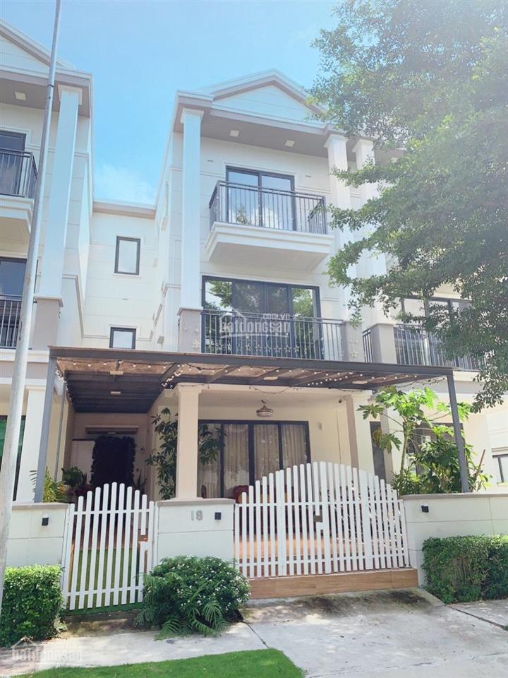Tôi chính chủ kẹt tiền bán gấp biệt thự 7x20m nine south full nội thất hoàn thiện giá 16 tỷ