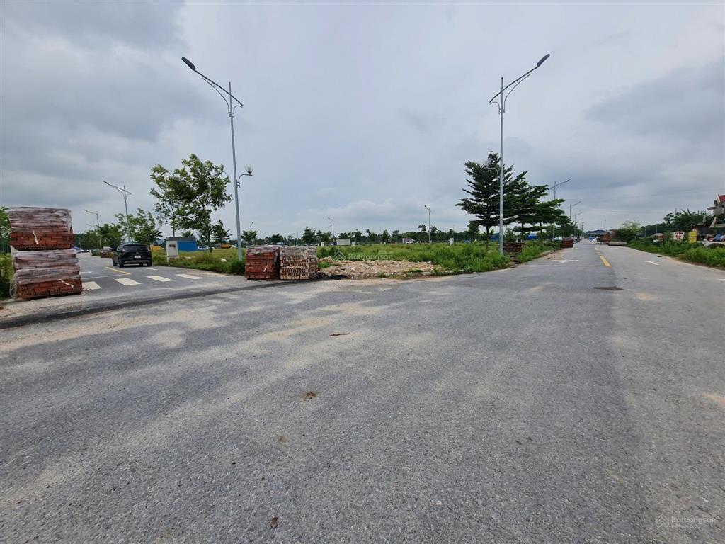 Bán đất sân golf trung sơn, việt yên, bắc giang. 90m2, mt 5m. đường 16m. giá 2,6 tỷ