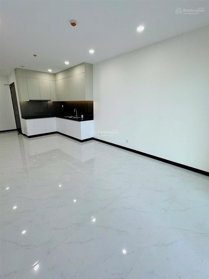 Bán căn góc 3pn giá 2,7 tỷ c sky view. chủ cần tiền gửi bán gấp trong tháng. xem nhà ngay