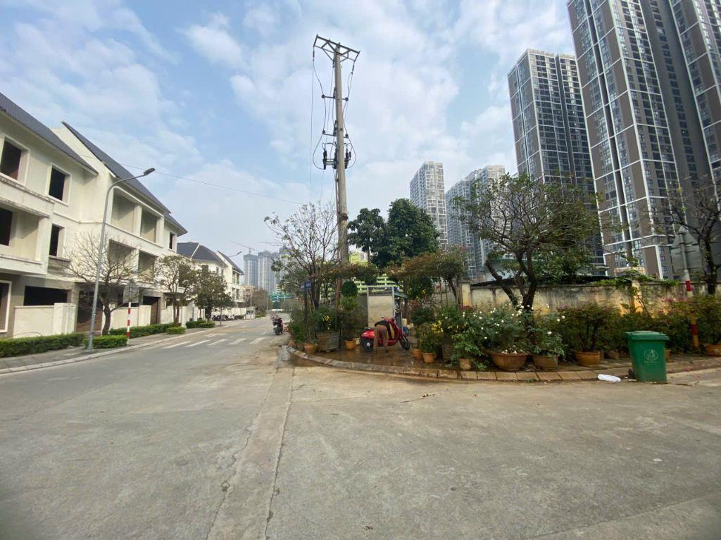 Bán nhanh 2 lô shophouse 90-101m2 khu B Geleximco, sát vách chung cư Vinsmart