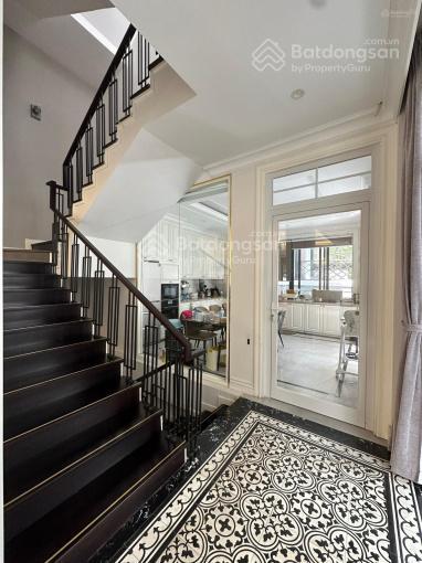 Mới ra biệt thự tây hồ residence mặt vườn hoa 131m2 giá 33 tỷ 0978 025 ***