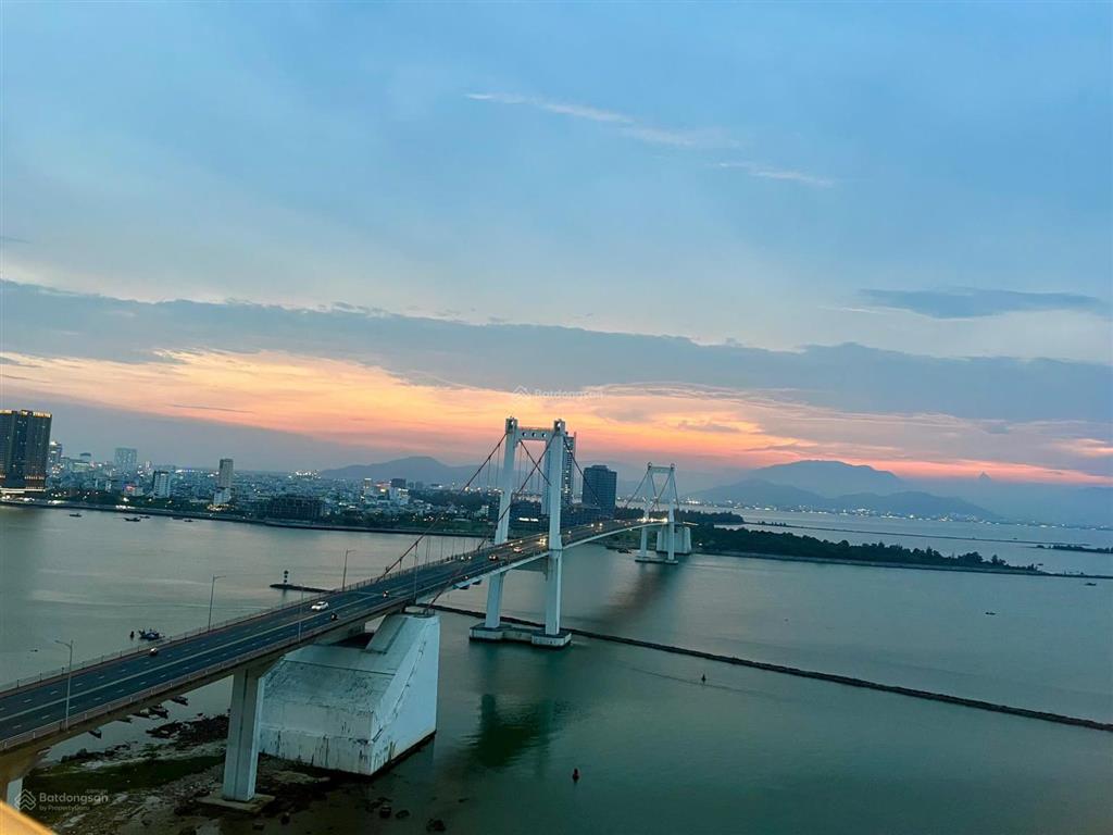Hàng thật, đúng giá rao, chính chủ cần bán căn hộ hòa bình đà nẵng, view city căn hộ golden bay