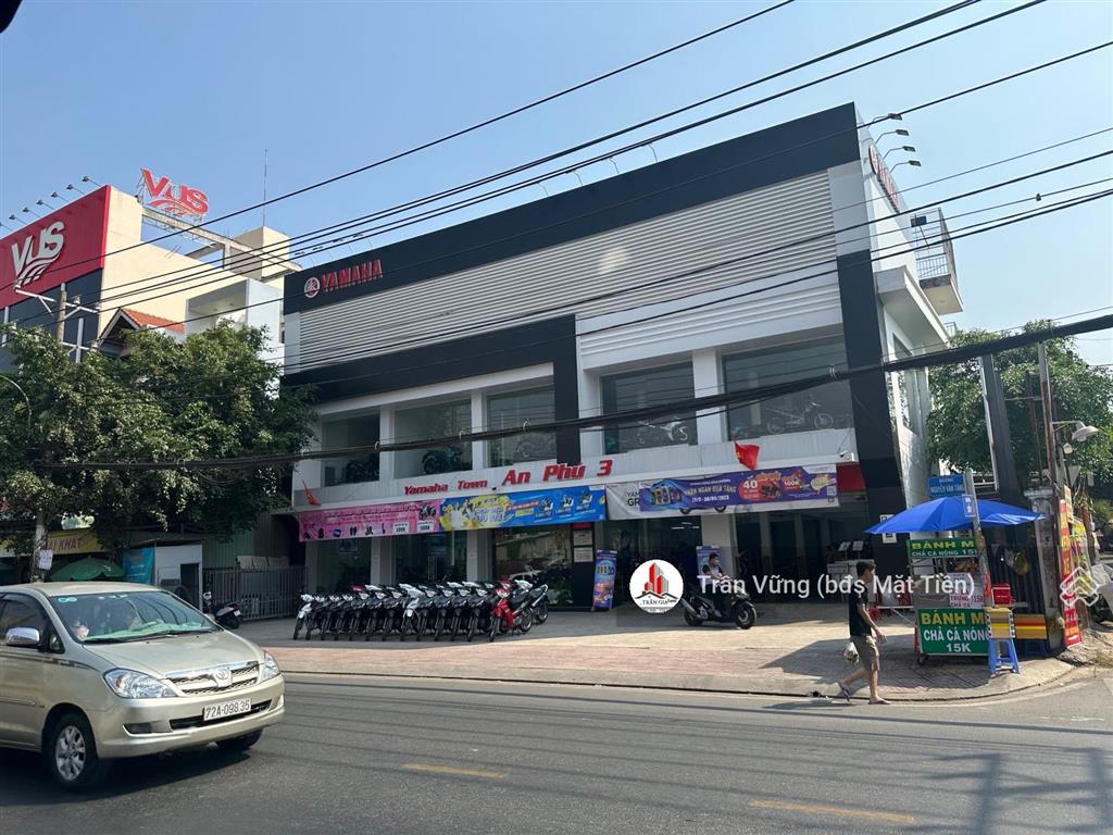 Góc 2 mặt tiền 10x30m=300m2 nguyễn văn tăng vuông đẹp, sầm uất nhiều thương hiệu. giá 35 tỷ còn tl