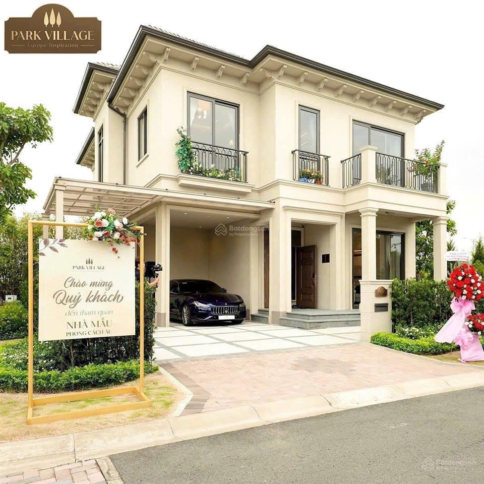 38triệu/m2. biệt thự 4 mặt sân vườn 300m2 1 trệt 1 lầu. khu đô thị nhật waterpoint cách q7 35 phút