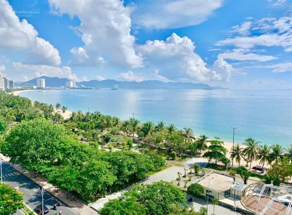 Gần mặt tiền trần phú, ô tô vi vu * cách biển trần phú 30m. [ gần 96 trần phú ] * giá 30 tỷ
