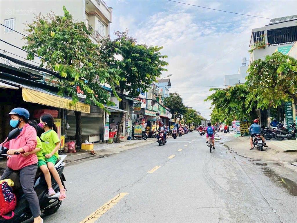 Bán đất 1/tl37, ngang 5m8 dài 13m, ngay trung tâm phường thạnh lộc. đường ô tô tới đất