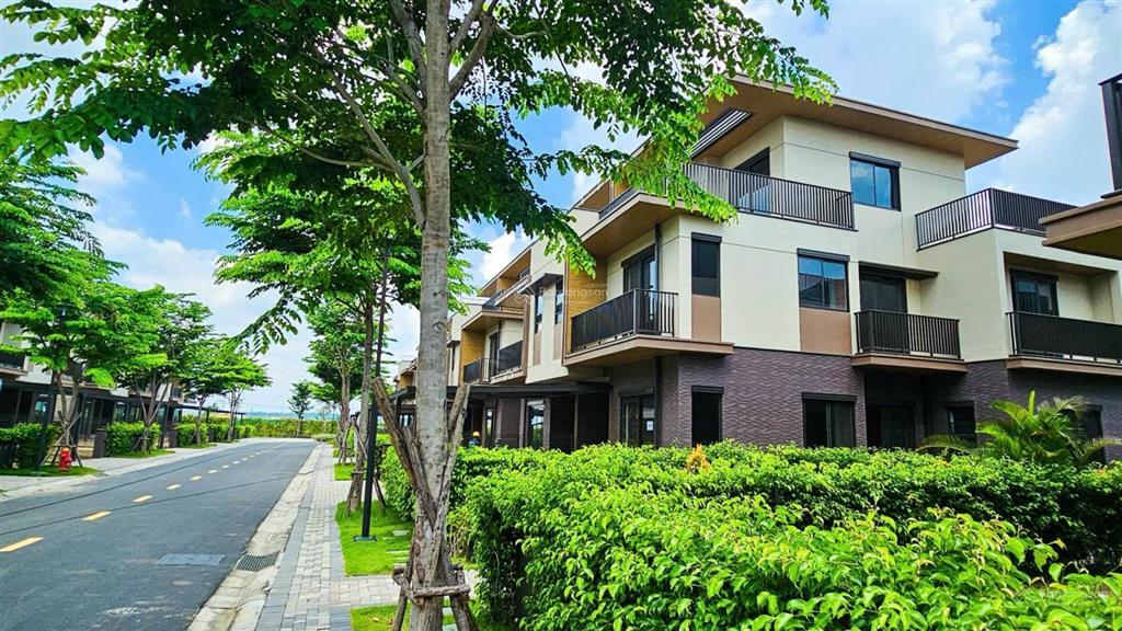 Bảng giá izumi canaria (10/2026) nhà phố vườn 6,2 tỷ, chỉ 2,1 tỷ nhận nhà, sổ hồng, nh cho vay 70%