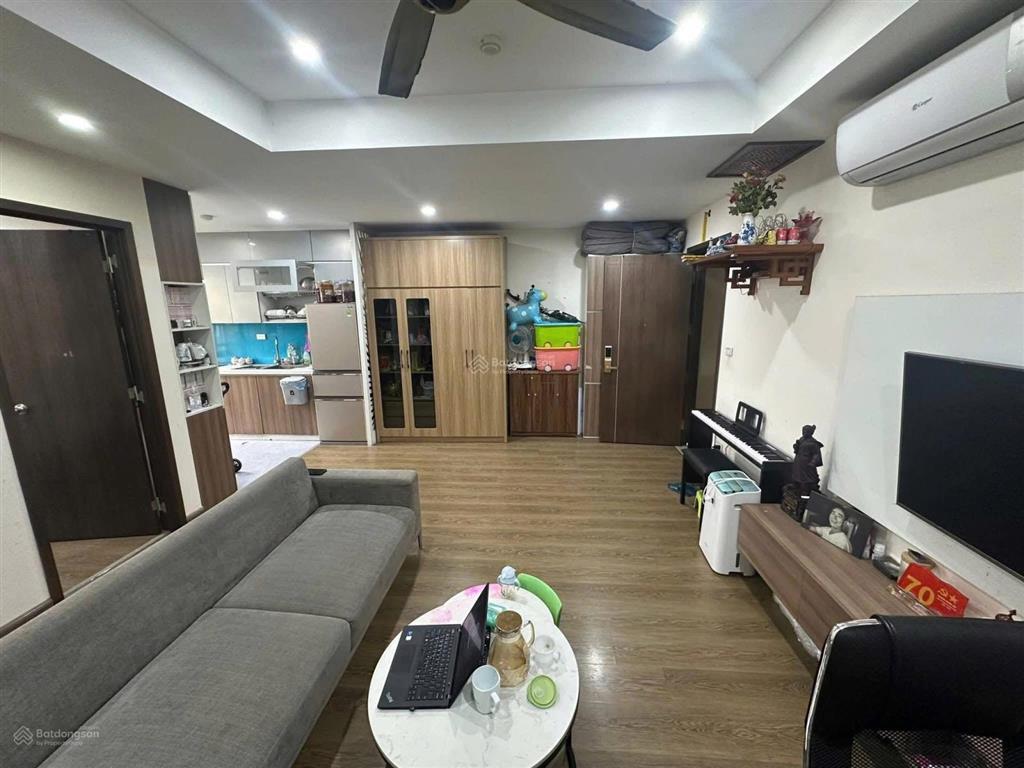 Bán chcc osaka complex 48 ngọc hồi, hoàng mai. dt 71m² 2pn 2vs. giá 4,75 tỷ. 0983 282 ***