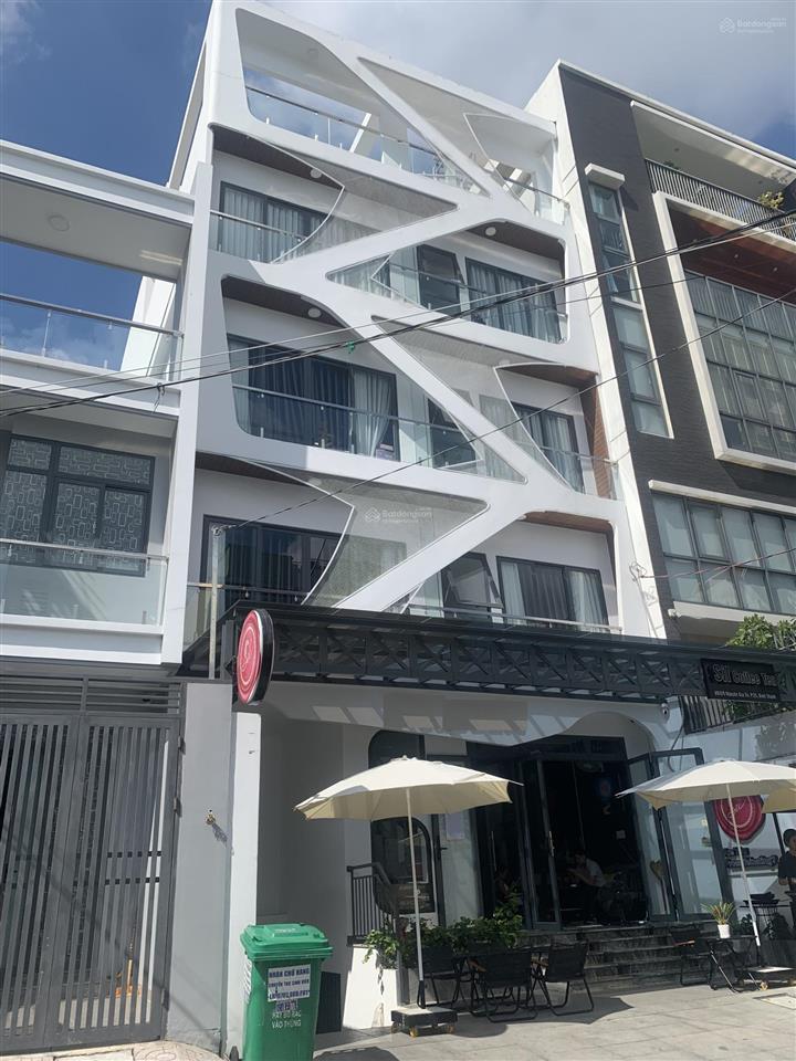 Bán nhà chia tài sản, mặt tiền lê đại hành, dt 8x28m giá 39 tỷ thương lượng sâu