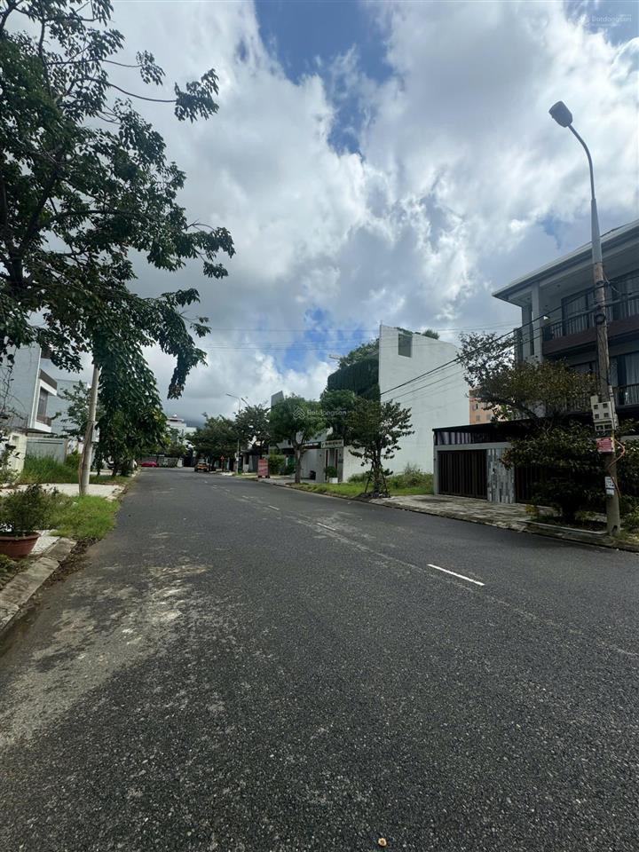 Bán đất đường 10m5 nguyễn đăng giai gần biển vị trí đẹp dt 95m2 vị trí đẹp